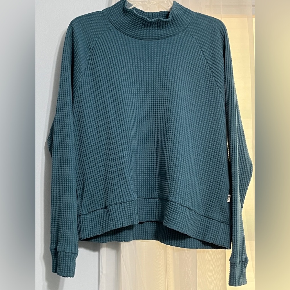 Women’s North Face Mock Neck top